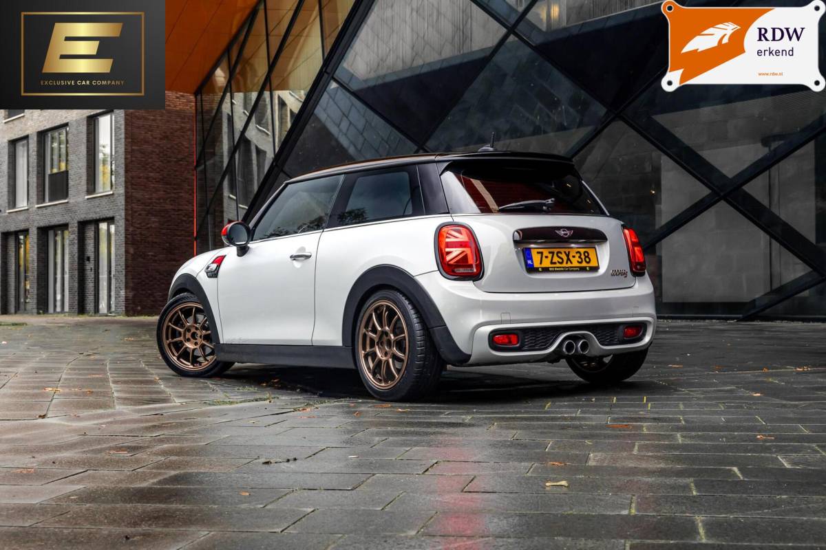 MINI 3-Deurs Mini 3-Deurs 2.0 Cooper S | Stoelverwarming | Leder | HUD