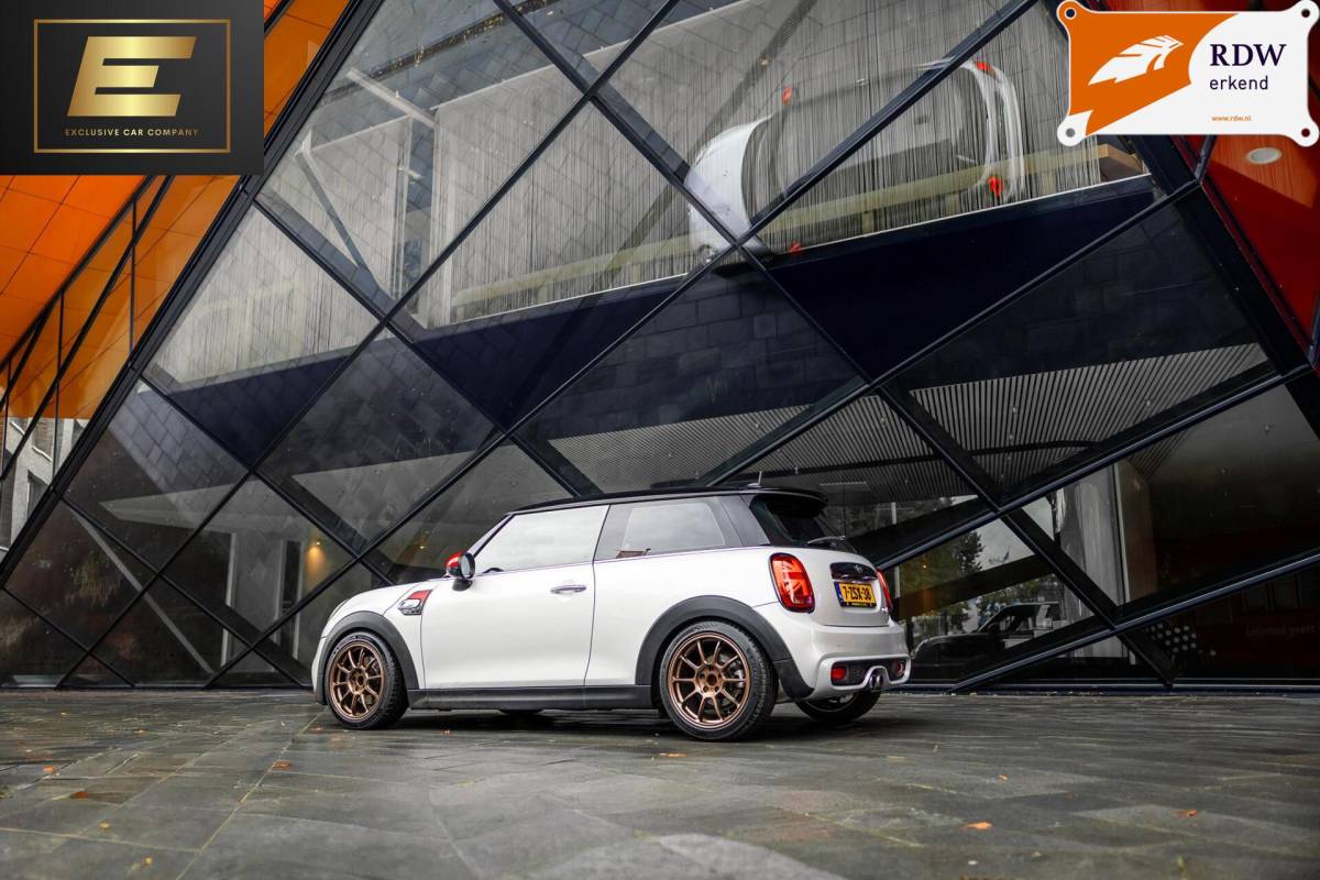 MINI 3-Deurs Mini 3-Deurs 2.0 Cooper S | Stoelverwarming | Leder | HUD