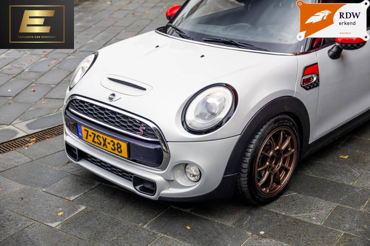 MINI 3-Deurs Mini 3-Deurs 2.0 Cooper S | Stoelverwarming | Leder | HUD