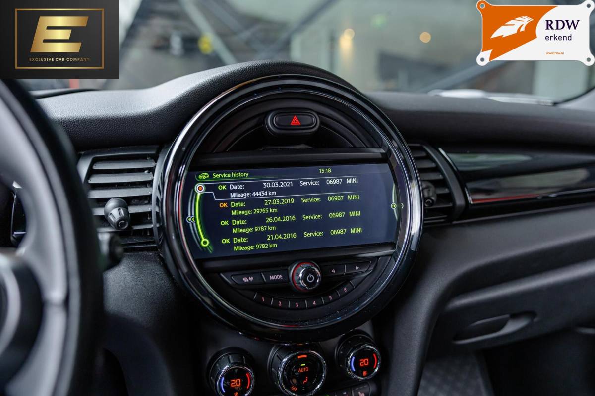 MINI 3-Deurs Mini 3-Deurs 2.0 Cooper S | Stoelverwarming | Leder | HUD