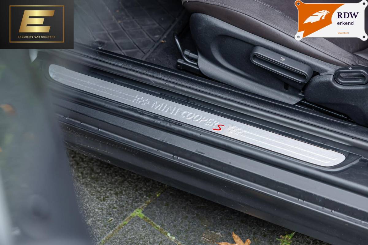 MINI 3-Deurs Mini 3-Deurs 2.0 Cooper S | Stoelverwarming | Leder | HUD