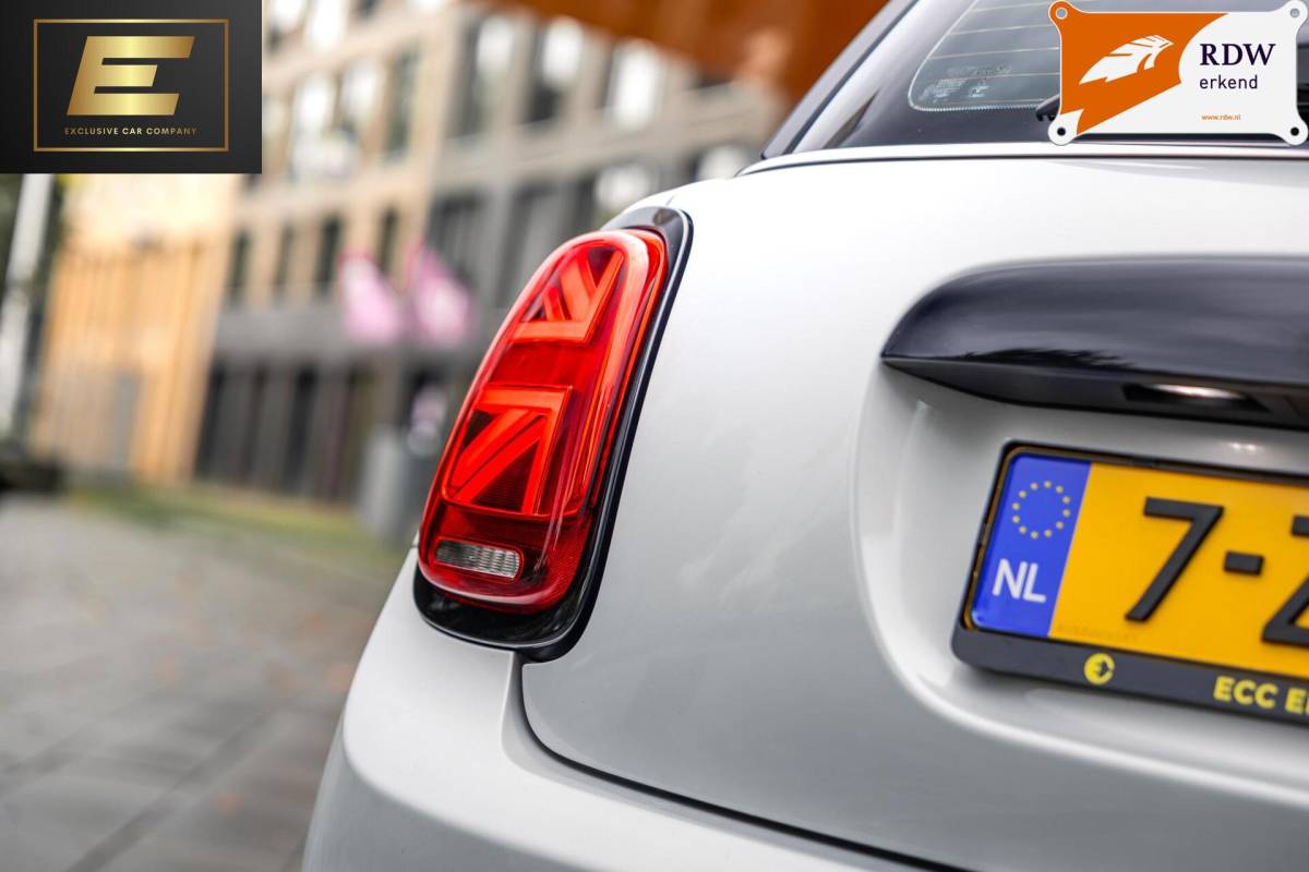 MINI 3-Deurs Mini 3-Deurs 2.0 Cooper S | Stoelverwarming | Leder | HUD