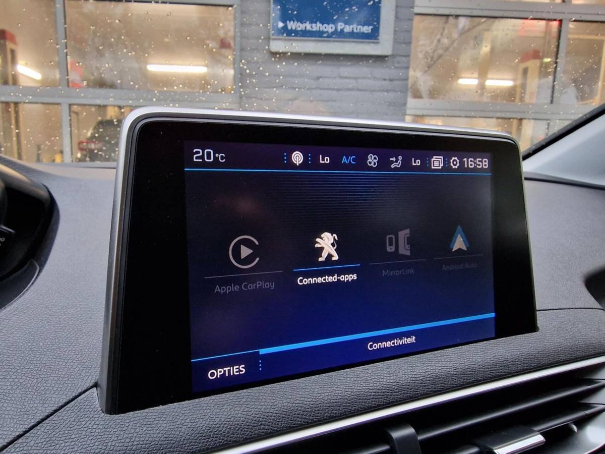 Peugeot 3008 Peugeot 3008 1.2 PureTech Allure|Clima|Trekhaak|Carplay|360 camera|19-inch|