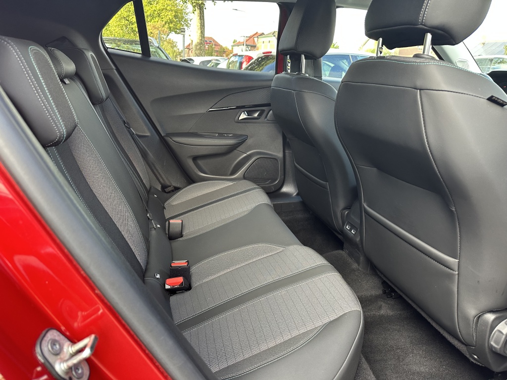 Peugeot 2008 Peugeot 2008 1.2 Allure Pack | Nieuwe Distributieriem | Rijklaarprijs |