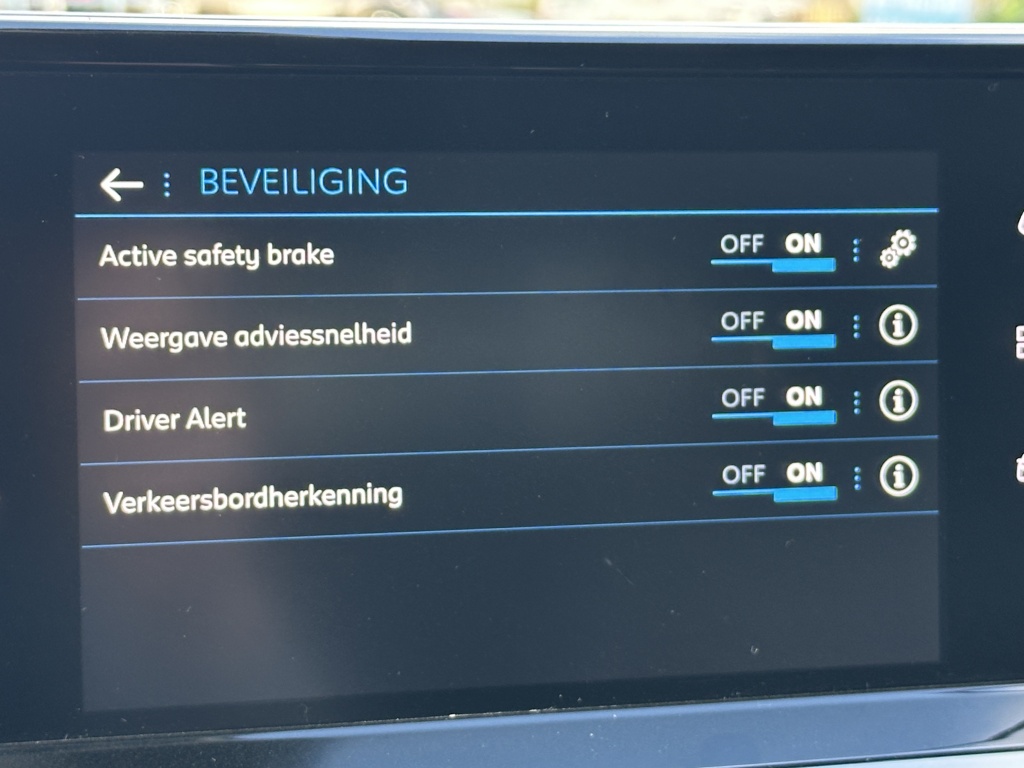 Peugeot 2008 Peugeot 2008 1.2 Allure Pack | Nieuwe Distributieriem | Rijklaarprijs |