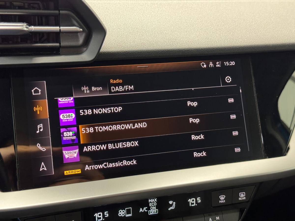 Audi A3 Audi A3 Sportback 35 TFSI Business edition Mild Hybride|Trekhaak afneembaar|Carplay|Navigatie|