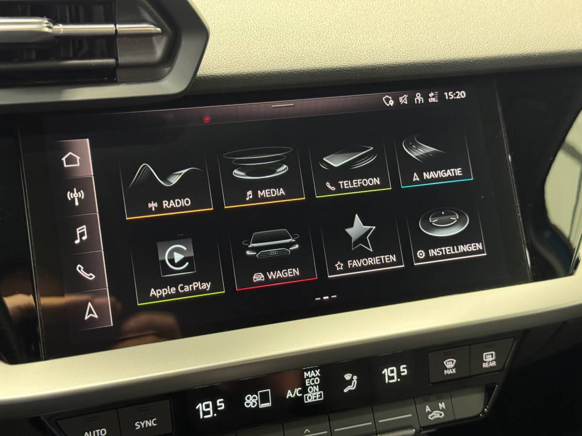 Audi A3 Audi A3 Sportback 35 TFSI Business edition Mild Hybride|Trekhaak afneembaar|Carplay|Navigatie|