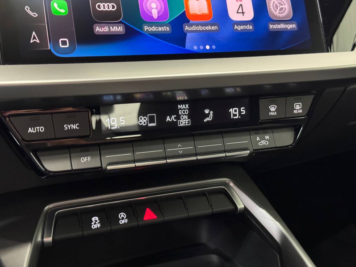 Audi A3 Audi A3 Sportback 35 TFSI Business edition Mild Hybride|Trekhaak afneembaar|Carplay|Navigatie|