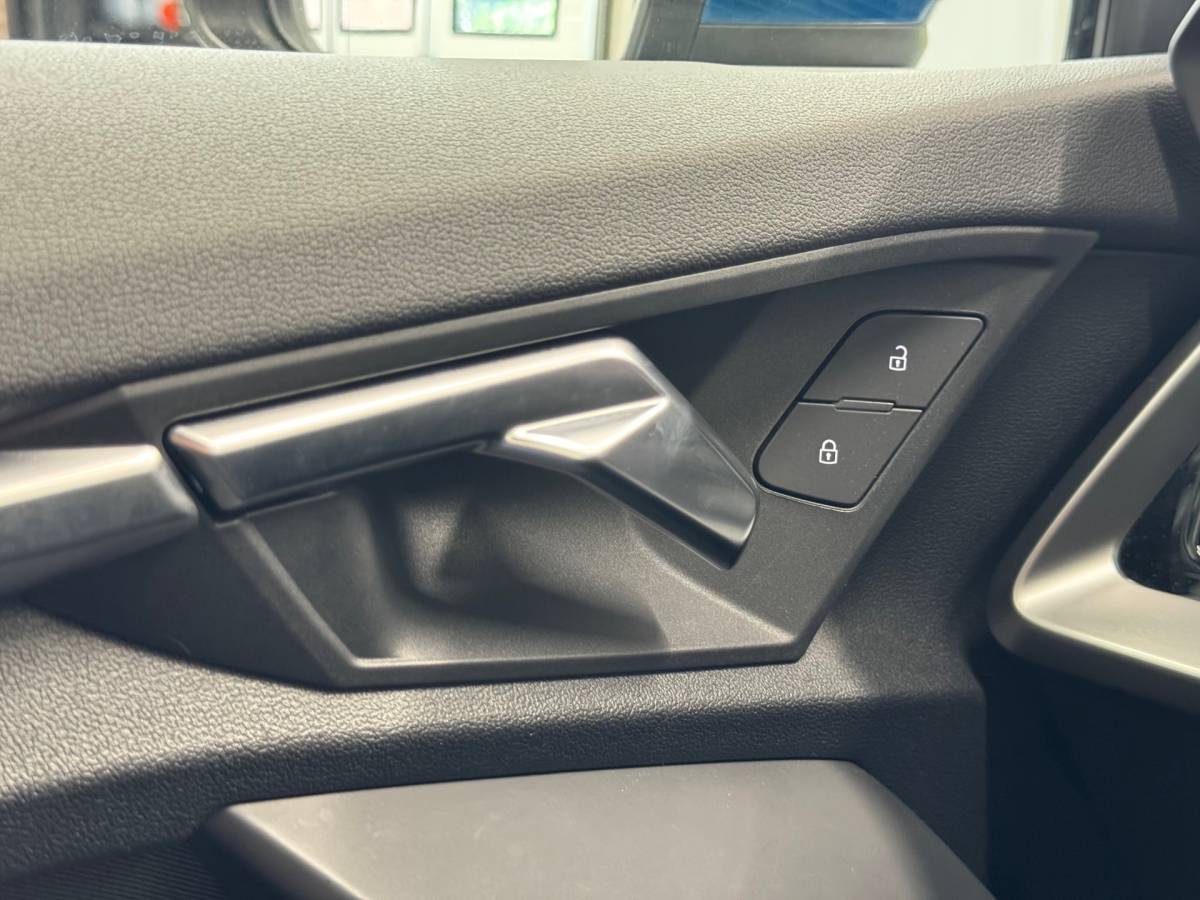 Audi A3 Audi A3 Sportback 35 TFSI Business edition Mild Hybride|Trekhaak afneembaar|Carplay|Navigatie|