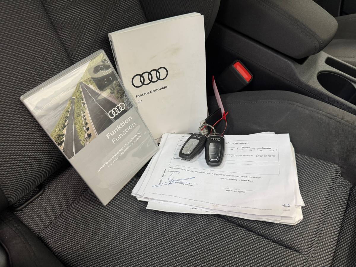 Audi A3 Audi A3 Sportback 35 TFSI Business edition Mild Hybride|Trekhaak afneembaar|Carplay|Navigatie|