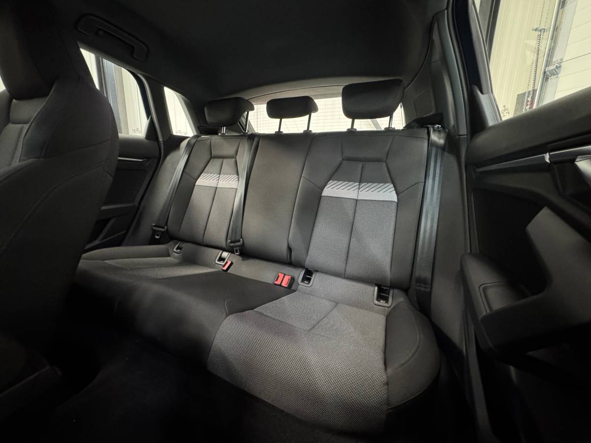 Audi A3 Audi A3 Sportback 35 TFSI Business edition Mild Hybride|Trekhaak afneembaar|Carplay|Navigatie|