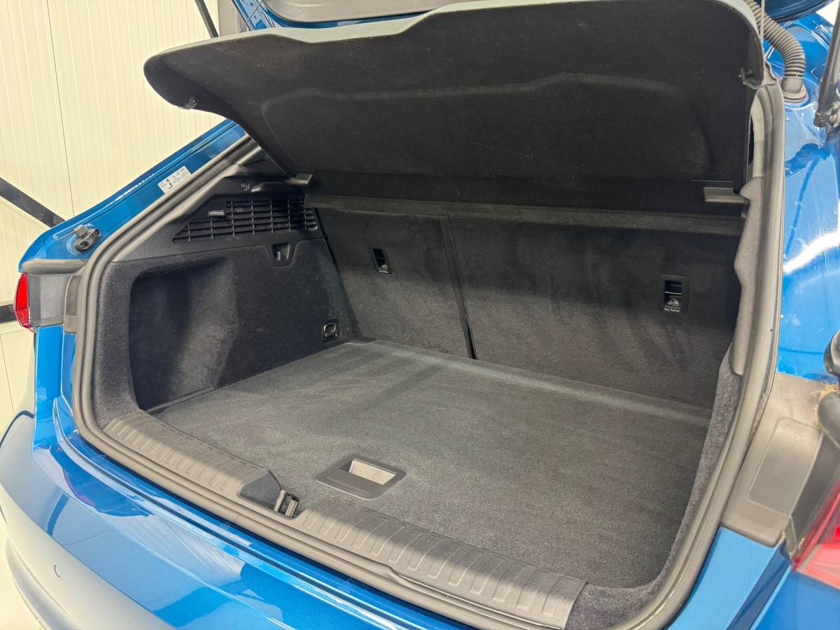 Audi A3 Audi A3 Sportback 35 TFSI Business edition Mild Hybride|Trekhaak afneembaar|Carplay|Navigatie|