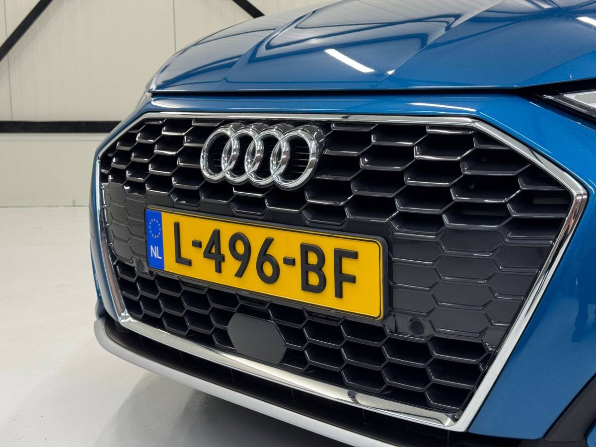 Audi A3 Audi A3 Sportback 35 TFSI Business edition Mild Hybride|Trekhaak afneembaar|Carplay|Navigatie|