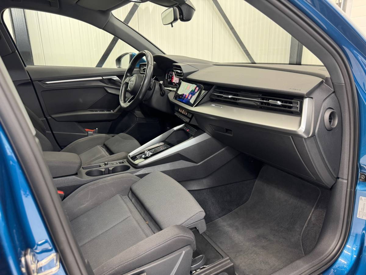 Audi A3 Audi A3 Sportback 35 TFSI Business edition Mild Hybride|Trekhaak afneembaar|Carplay|Navigatie|