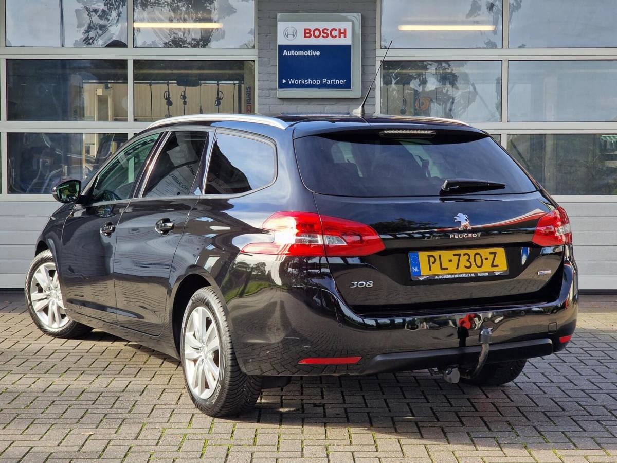 Peugeot 308 Peugeot 308 SW 1.2 PureTech Blue Lease Executive|Clima|cruise|Pano|Trekhaak|LM-velgen|PDC|