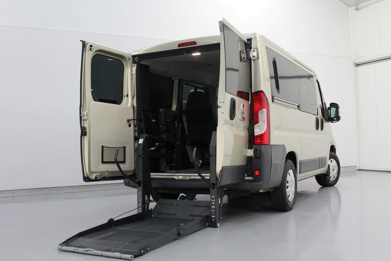 Fiat Ducato Fiat Ducato 30 2.3 MultiJet L1H1, 131PK, ROLSTOELBUS MET LIFT | RIJKLAAR | AUTOMAAT |  EURO 6 | 105.215 KM
