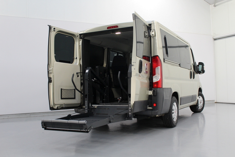 Fiat Ducato Fiat Ducato 30 2.3 MultiJet L1H1, 131PK, ROLSTOELBUS MET LIFT | RIJKLAAR | AUTOMAAT |  EURO 6 | 105.215 KM