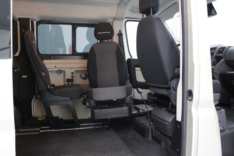 Fiat Ducato Fiat Ducato 30 2.3 MultiJet L1H1, 131PK, ROLSTOELBUS MET LIFT | RIJKLAAR | AUTOMAAT |  EURO 6 | 105.215 KM