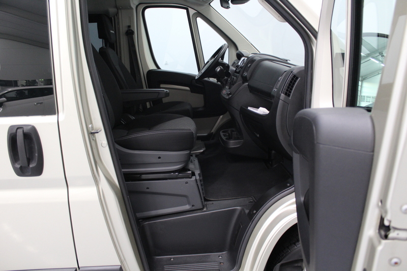 Fiat Ducato Fiat Ducato 30 2.3 MultiJet L1H1, 131PK, ROLSTOELBUS MET LIFT | RIJKLAAR | AUTOMAAT |  EURO 6 | 105.215 KM