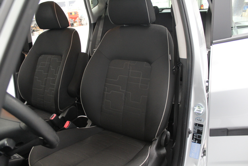 Kia Venga Kia Venga 1.4 CVVT 20th Anniversary 90PK, RIJKLAAR | AIRCO | NAVIGATIE | TREKHAAK
