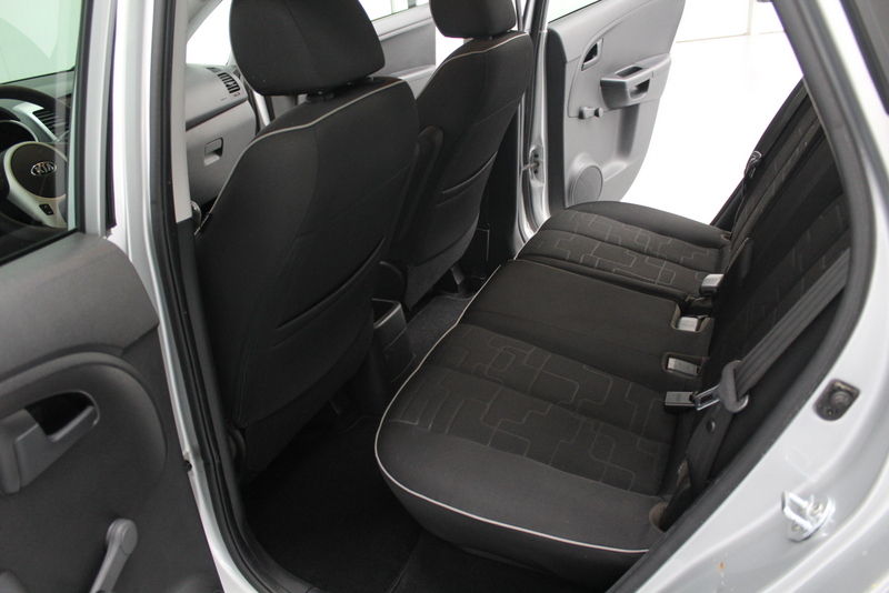 Kia Venga Kia Venga 1.4 CVVT 20th Anniversary 90PK, RIJKLAAR | AIRCO | NAVIGATIE | TREKHAAK
