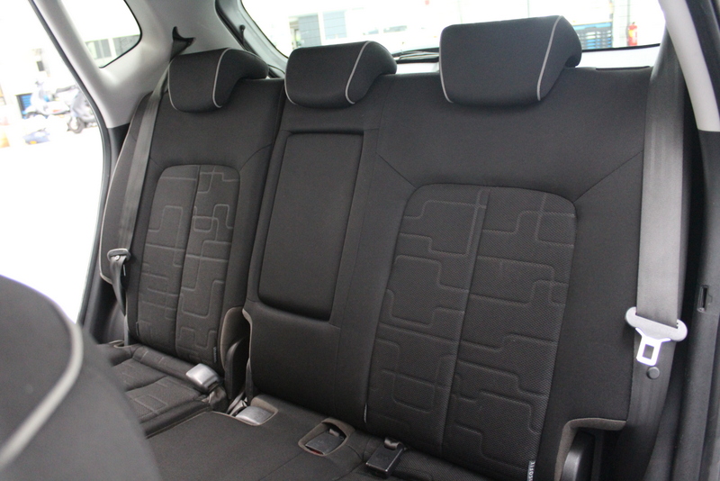 Kia Venga Kia Venga 1.4 CVVT 20th Anniversary 90PK, RIJKLAAR | AIRCO | NAVIGATIE | TREKHAAK