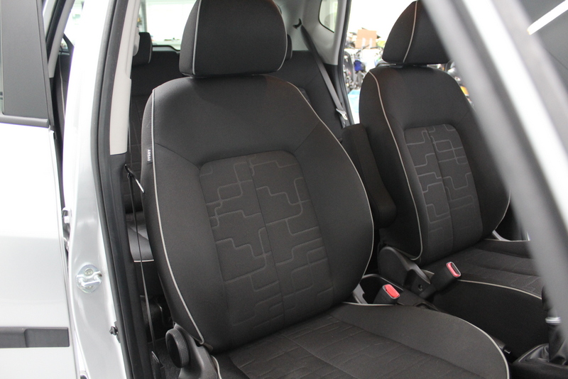 Kia Venga Kia Venga 1.4 CVVT 20th Anniversary 90PK, RIJKLAAR | AIRCO | NAVIGATIE | TREKHAAK