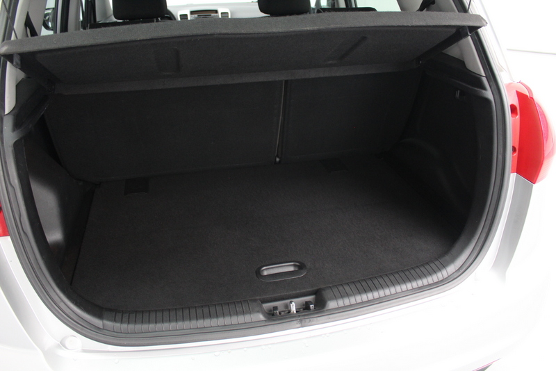 Kia Venga Kia Venga 1.4 CVVT 20th Anniversary 90PK, RIJKLAAR | AIRCO | NAVIGATIE | TREKHAAK