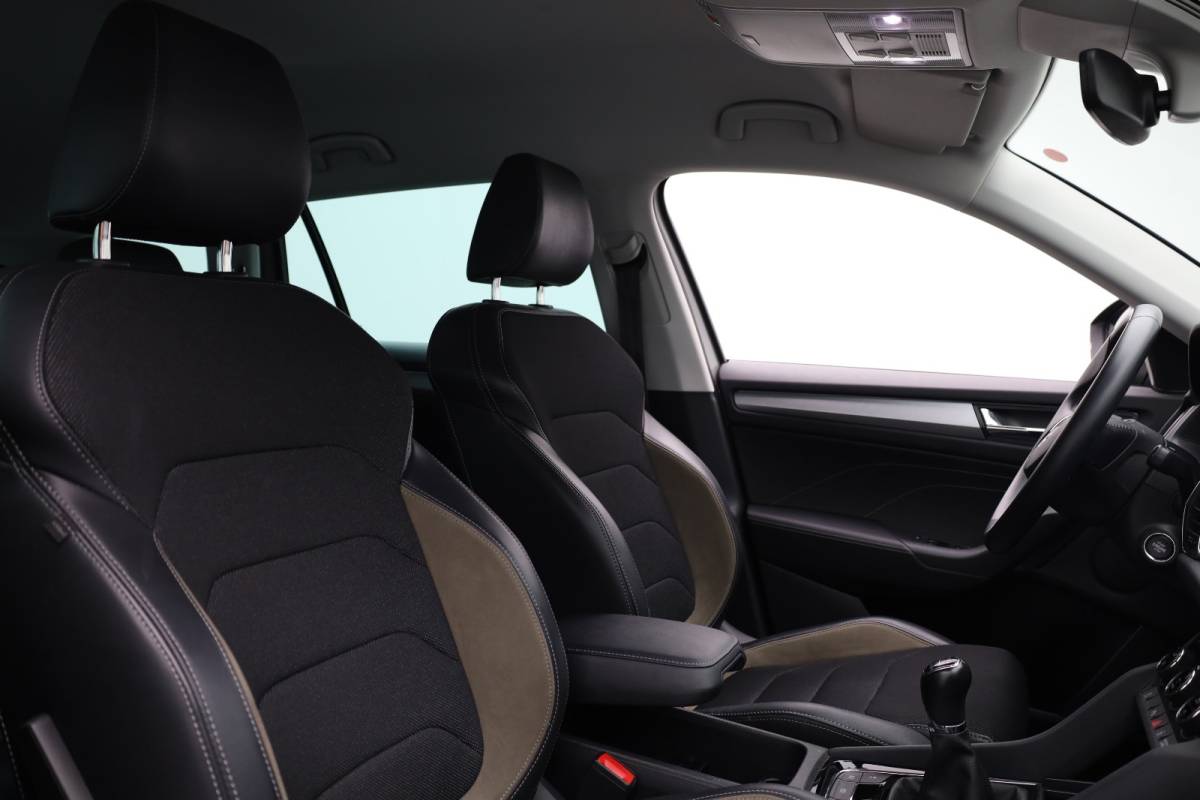 Škoda Kodiaq Skoda Kodiaq 1.5 TSI Business Edition |Led|Carplay|Parkeersensoren|Navigatie|Camera|