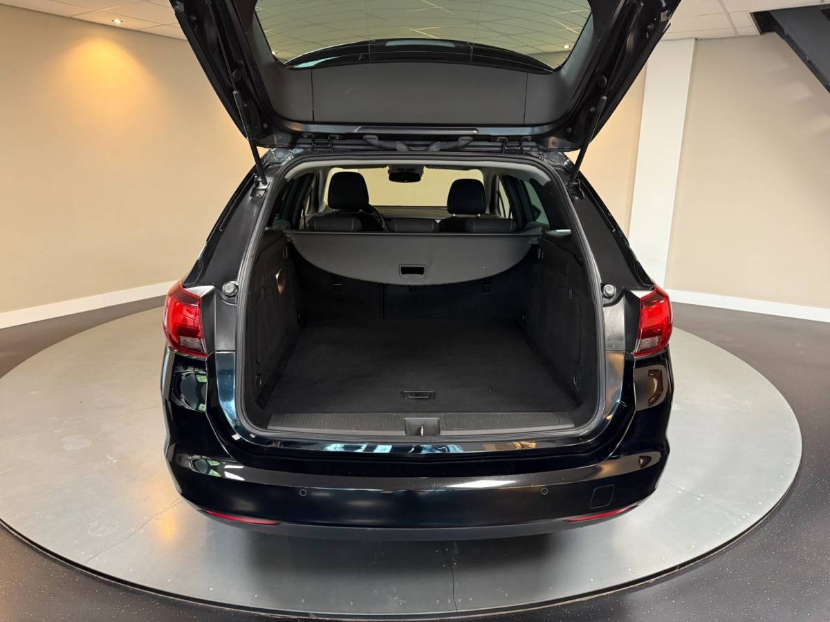 Opel Astra Opel Astra Sports Tourer 1.0 Turbo 120 Jaar Edition *Carplay* Cruise|Lane-Assist|Navi|PDC|All-seasons|DAB|BT|Climate|NAP