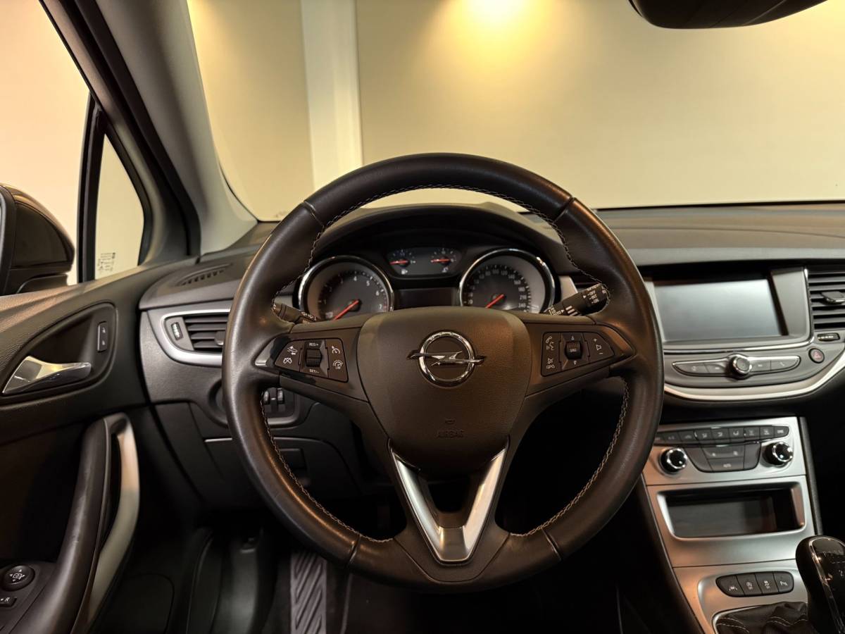 Opel Astra Opel Astra Sports Tourer 1.0 Turbo 120 Jaar Edition *Carplay* Cruise|Lane-Assist|Navi|PDC|All-seasons|DAB|BT|Climate|NAP