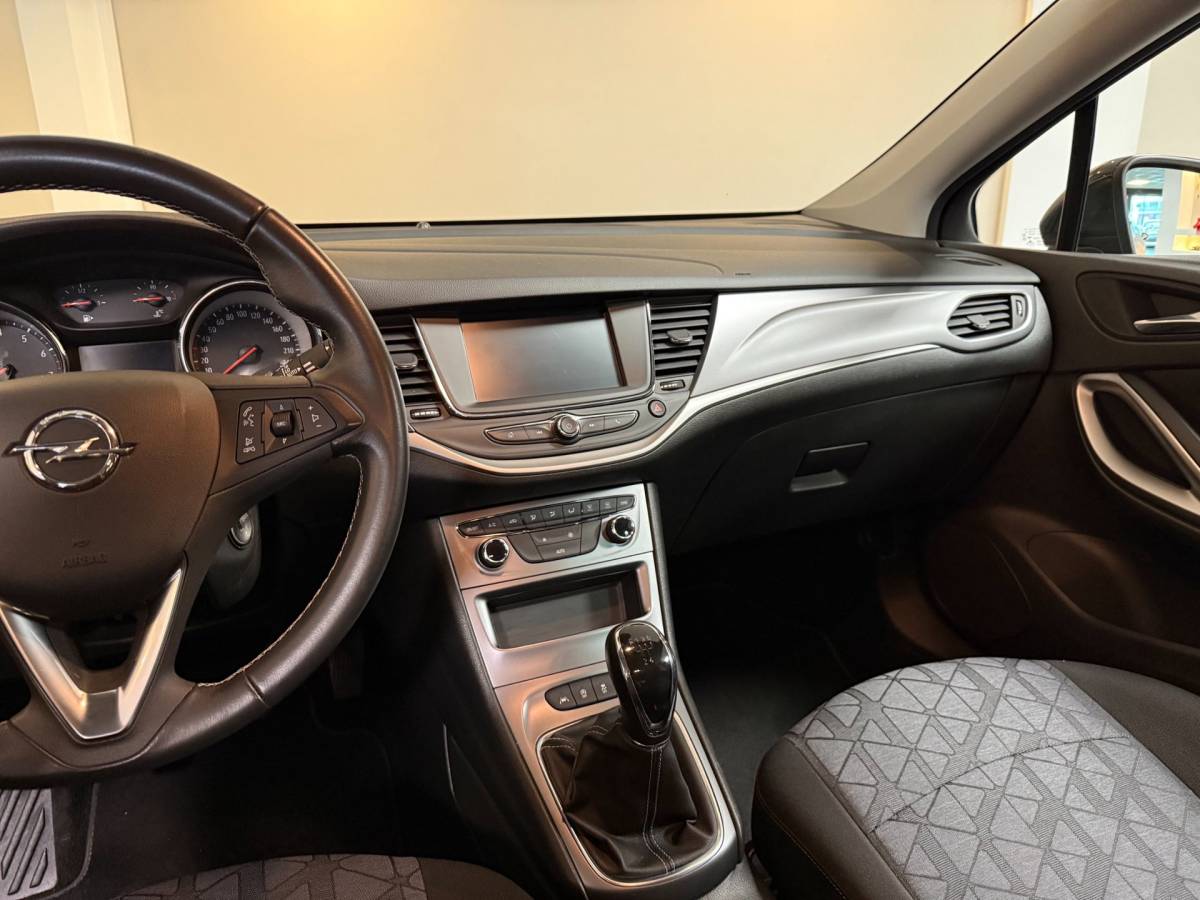 Opel Astra Opel Astra Sports Tourer 1.0 Turbo 120 Jaar Edition *Carplay* Cruise|Lane-Assist|Navi|PDC|All-seasons|DAB|BT|Climate|NAP