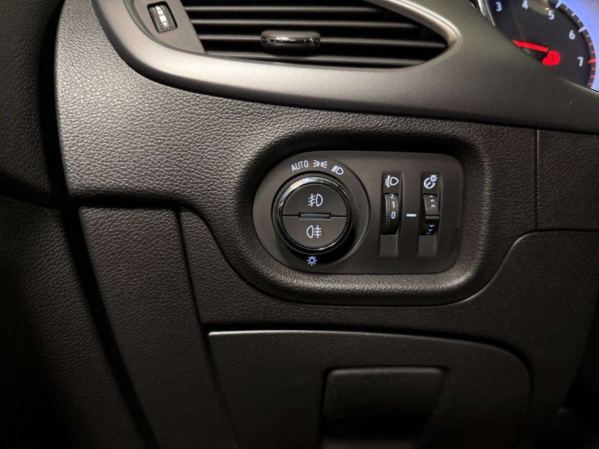 Opel Astra Opel Astra Sports Tourer 1.0 Turbo 120 Jaar Edition *Carplay* Cruise|Lane-Assist|Navi|PDC|All-seasons|DAB|BT|Climate|NAP