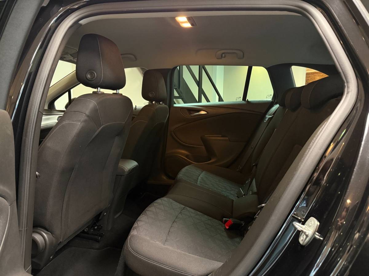 Opel Astra Opel Astra Sports Tourer 1.0 Turbo 120 Jaar Edition *Carplay* Cruise|Lane-Assist|Navi|PDC|All-seasons|DAB|BT|Climate|NAP