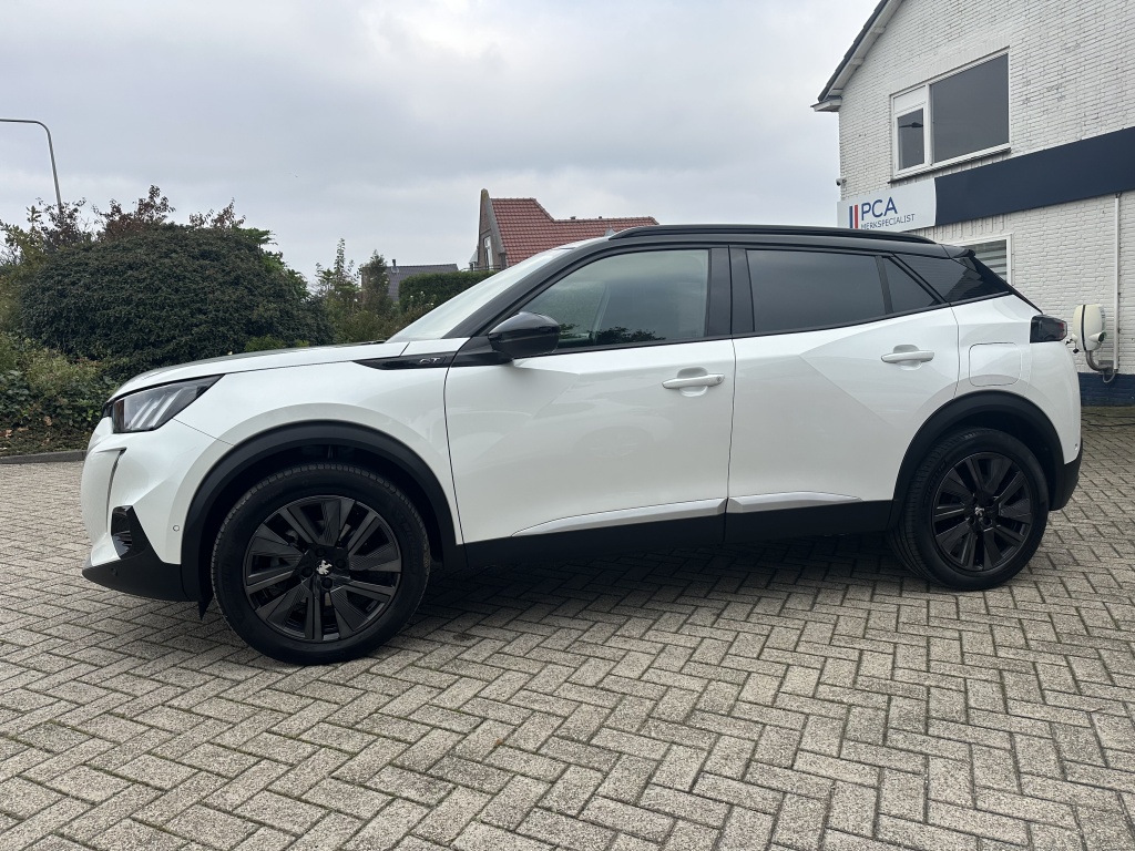 Peugeot 2008 Peugeot 2008 1.2 GT Pack | Eerste eigenaar | Zeer luxe uitvoering |