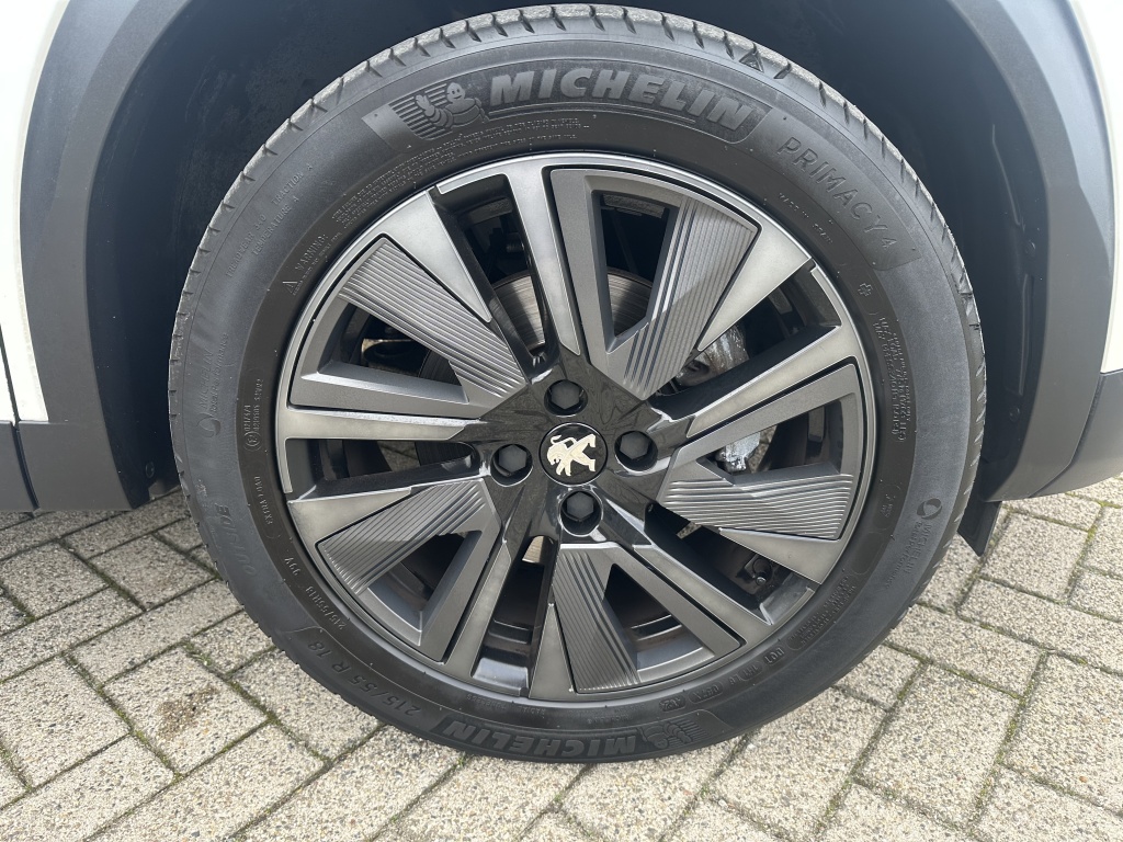 Peugeot 2008 Peugeot 2008 1.2 GT Pack | Eerste eigenaar | Zeer luxe uitvoering |