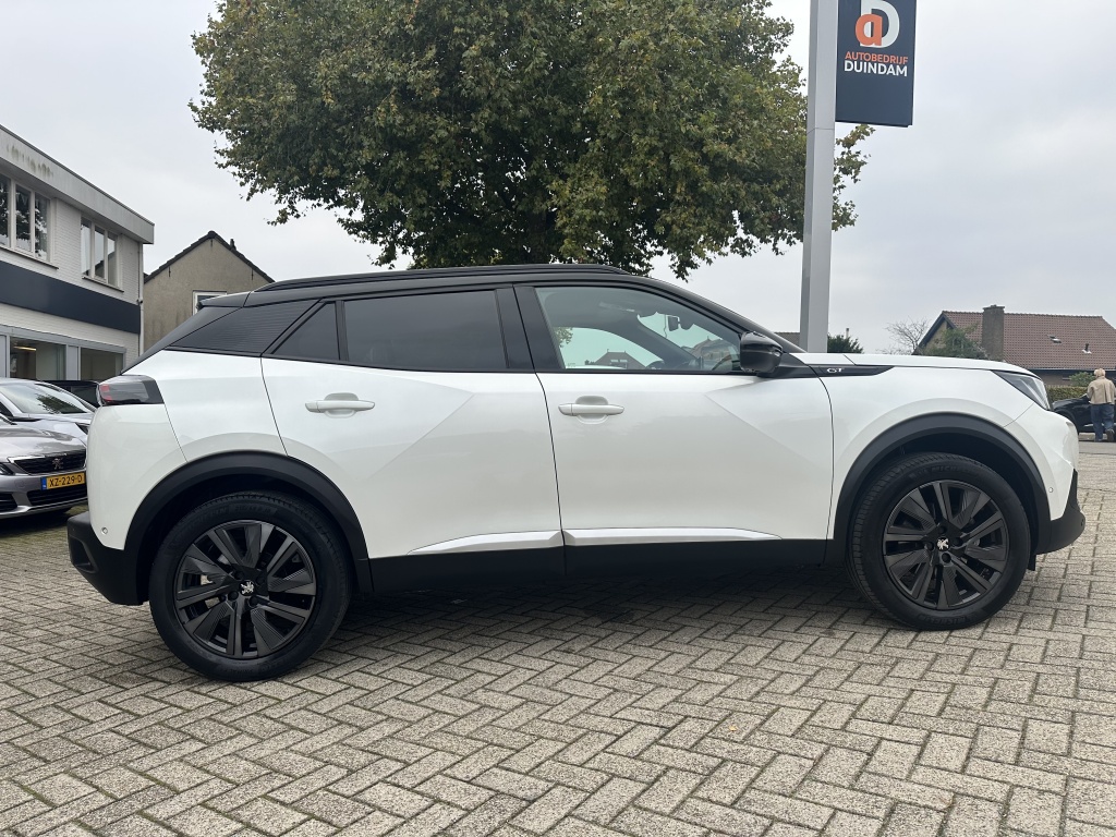 Peugeot 2008 Peugeot 2008 1.2 GT Pack | Eerste eigenaar | Zeer luxe uitvoering |