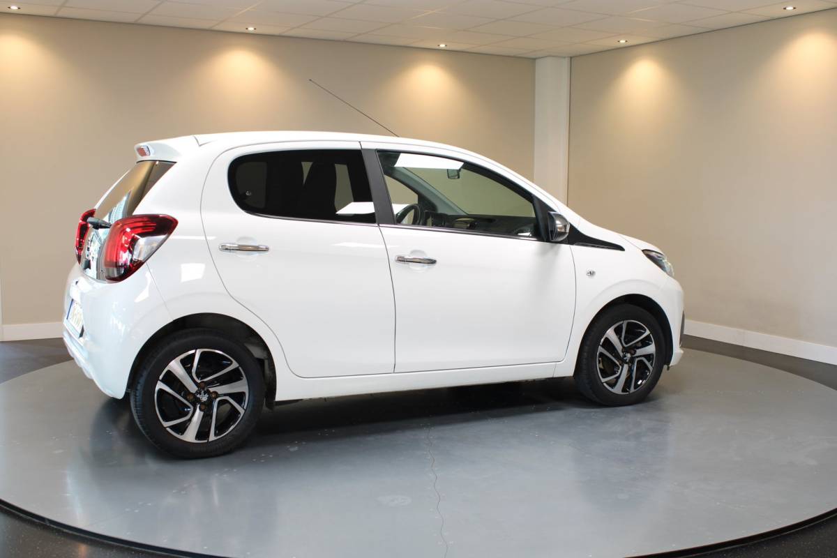 Peugeot 108 Peugeot 108 1.0 e-VTi Allure *Automaat* Leer|Stoelverw.|Carplay|Camera|Climate|19.000Km NAP|Dealer OH|2de Eigenaar! Lm-Velgen