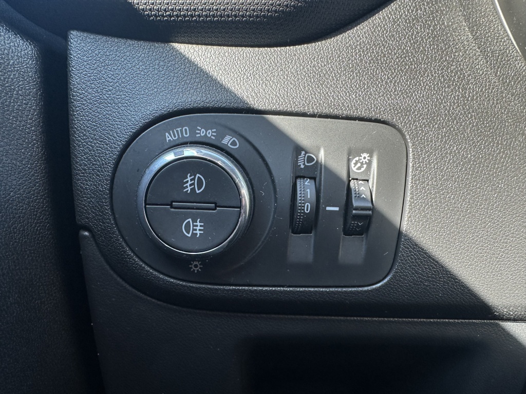 Opel Crossland X Opel Crossland X 1.2 Innovation | Stoel- en stuurverwarming |