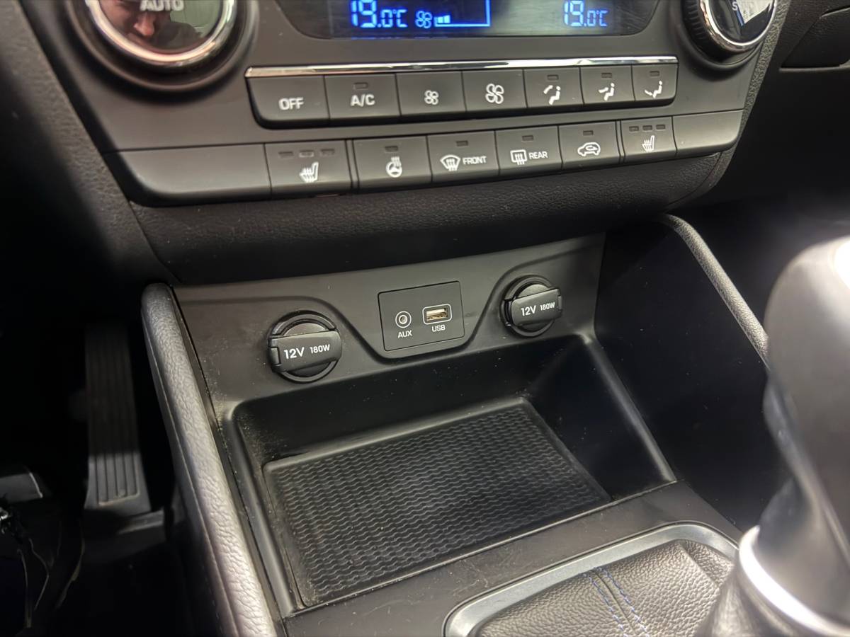 Hyundai Tucson Hyundai Tucson 1.6 T-GDi Comfort |Carplay|Trekhaak|4X4|Camera|Stoel + stuur verwarming|Keyless|