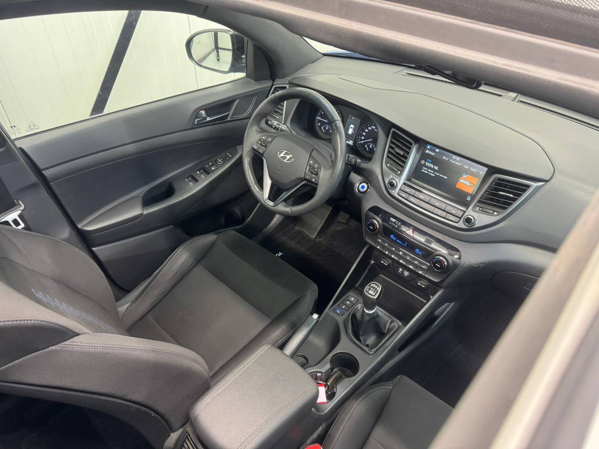 Hyundai Tucson Hyundai Tucson 1.6 T-GDi Comfort |Carplay|Trekhaak|4X4|Camera|Stoel + stuur verwarming|Keyless|