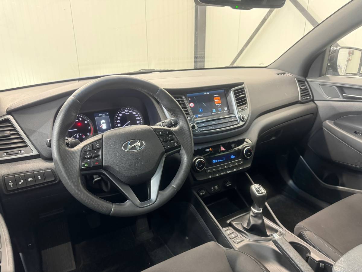 Hyundai Tucson Hyundai Tucson 1.6 T-GDi Comfort |Carplay|Trekhaak|4X4|Camera|Stoel + stuur verwarming|Keyless|