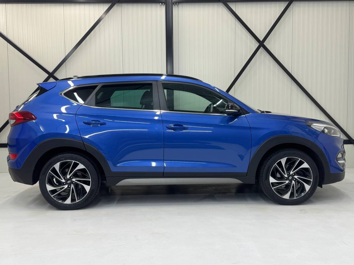 Hyundai Tucson Hyundai Tucson 1.6 T-GDi Comfort |Carplay|Trekhaak|4X4|Camera|Stoel + stuur verwarming|Keyless|