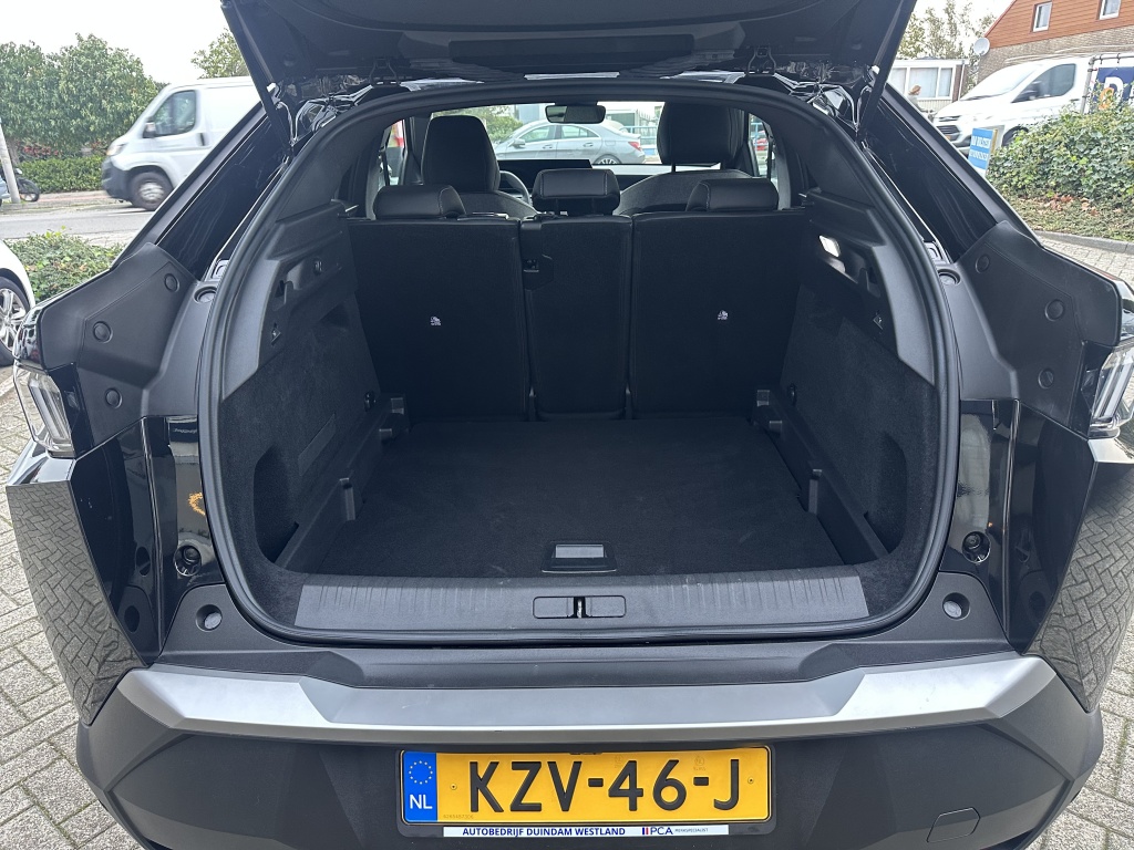 Peugeot 3008 Peugeot 3008 | 360 vision & Drive Assist Pack | Panoramic navigation Pack |