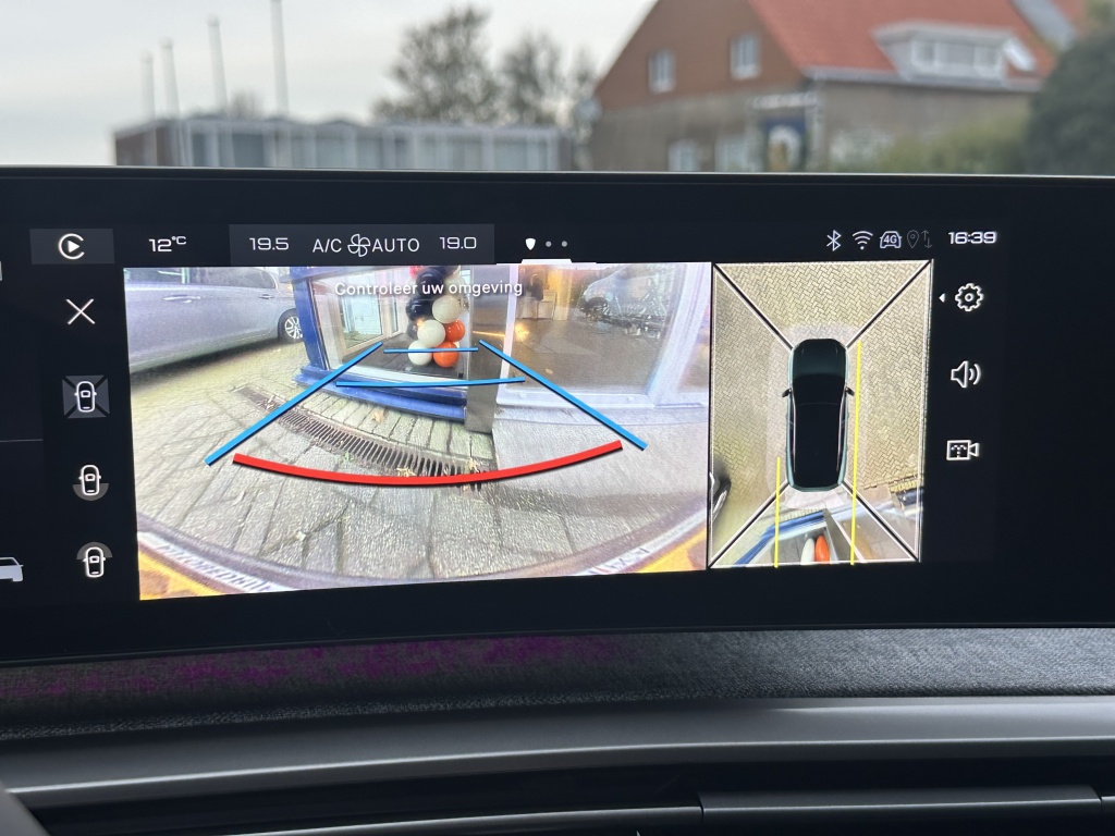 Peugeot 3008 Peugeot 3008 | 360 vision & Drive Assist Pack | Panoramic navigation Pack |