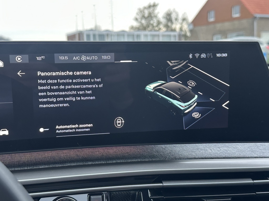 Peugeot 3008 Peugeot 3008 | 360 vision & Drive Assist Pack | Panoramic navigation Pack |