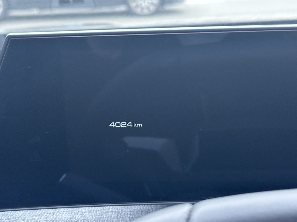 Peugeot 3008 Peugeot 3008 | 360 vision & Drive Assist Pack | Panoramic navigation Pack |