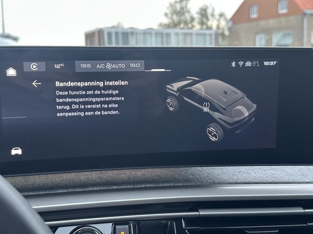 Peugeot 3008 Peugeot 3008 | 360 vision & Drive Assist Pack | Panoramic navigation Pack |