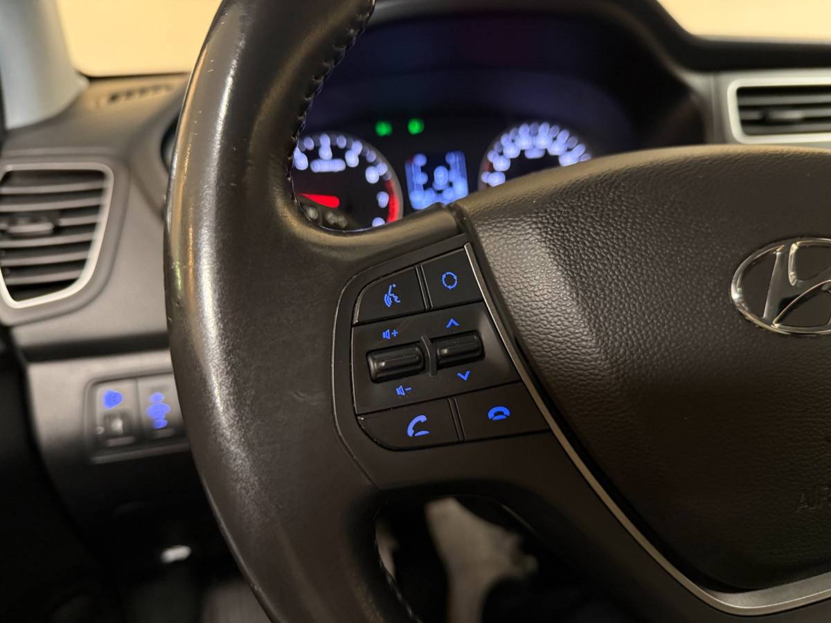 Hyundai i20 Hyundai I20 1.0 T-GDI Comfort *Carplay* 2de Eigenaar|Camera|Trekhaak|Navi|DAB|Climate|Cruise|Lane-Assist|Lm-Velgen|Org.NL|NAP