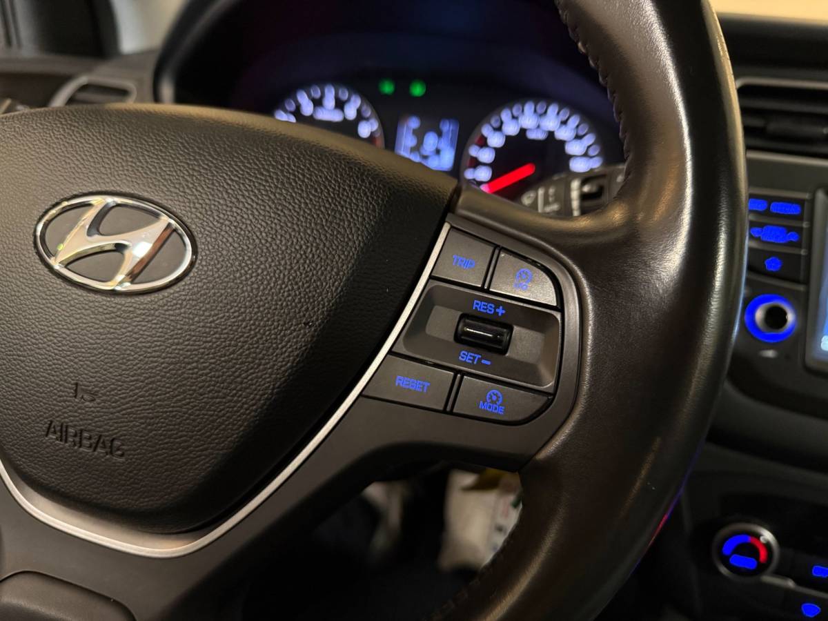 Hyundai i20 Hyundai I20 1.0 T-GDI Comfort *Carplay* 2de Eigenaar|Camera|Trekhaak|Navi|DAB|Climate|Cruise|Lane-Assist|Lm-Velgen|Org.NL|NAP